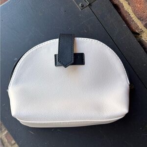 Diptyque makeup case clutch